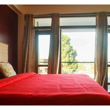 East Blue Homestay ชิลลอง ภายนอก รูปภาพ